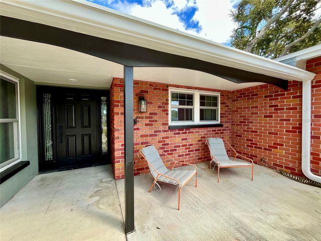 1945 68TH AVENUE S, St Petersburg, FL 33712