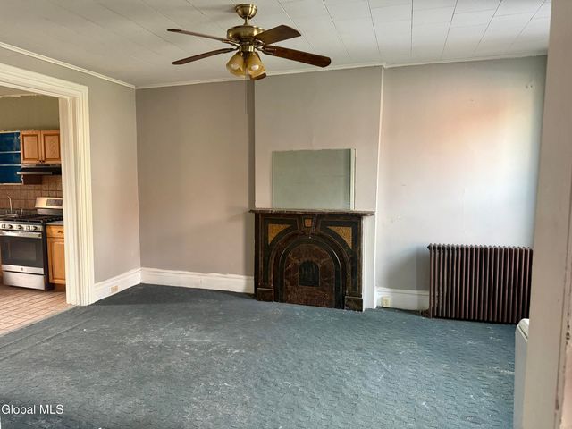 3256 6th Avenue, Troy, NY 12180