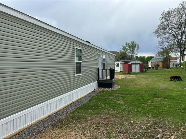 99 Furer Drive, Buffalo Twp, PA 16055