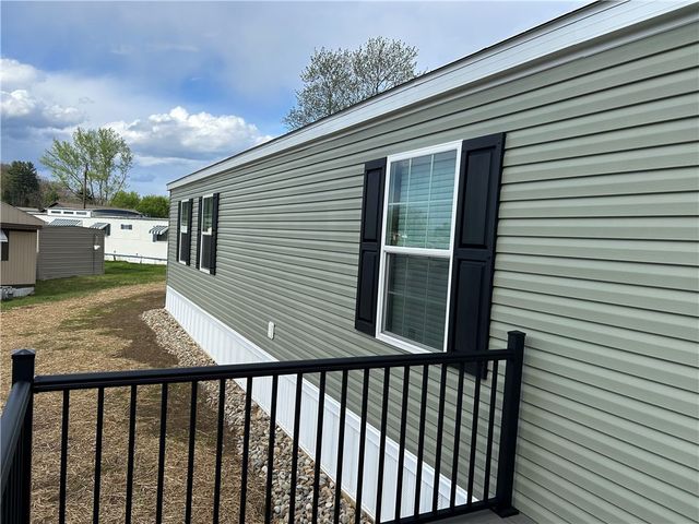 99 Furer Drive, Buffalo Twp, PA 16055