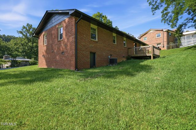 108 Eauclair Street, Kingsport, TN 37664
