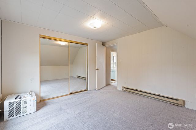 6737 Sycamore Avenue NW, Seattle, WA 98117