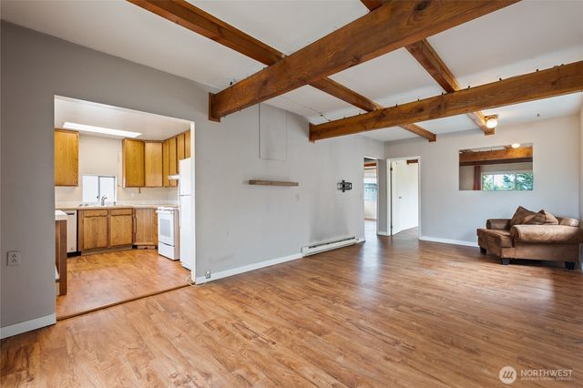 6737 Sycamore Avenue NW, Seattle, WA 98117