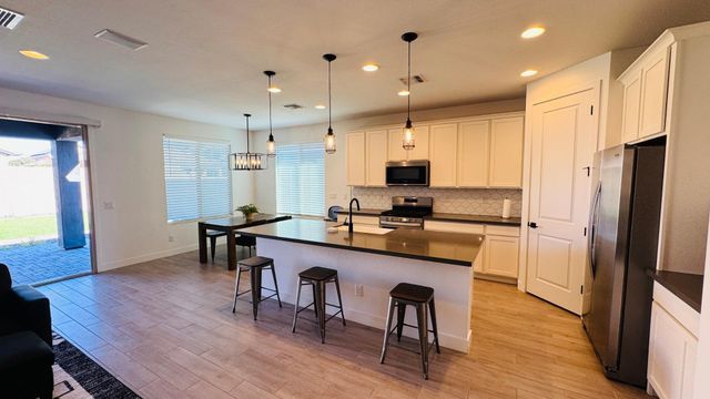 14424 W Aster Drive, Surprise, AZ 85379