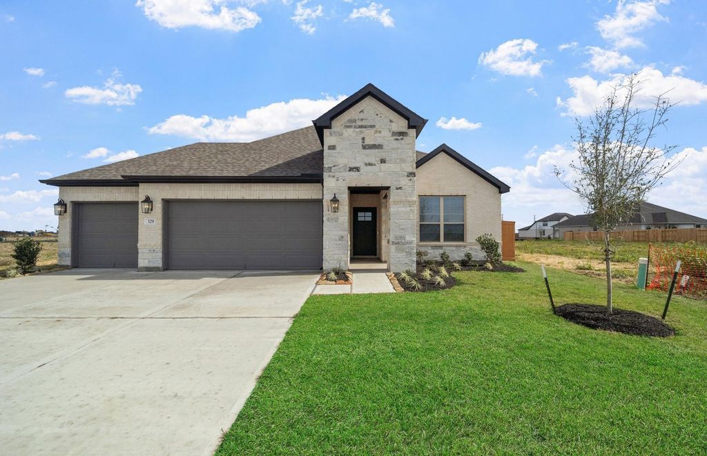 329 Dallas Meadows Drive, Dayton, TX 77535