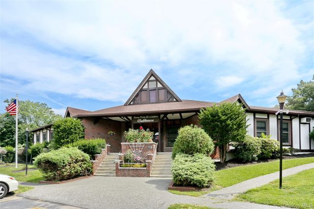 597 Sierra Vista Lane, Valley Cottage, NY 10989