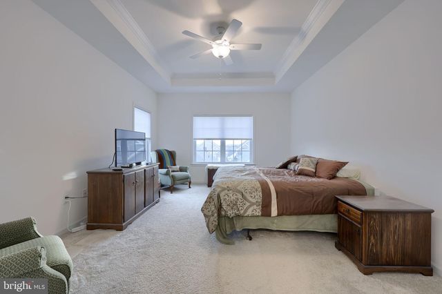 423 VALOR DR, Lititz, PA 17543