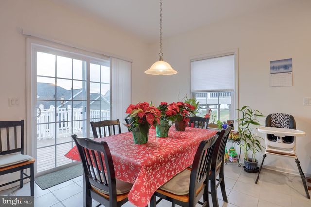 423 VALOR DR, Lititz, PA 17543