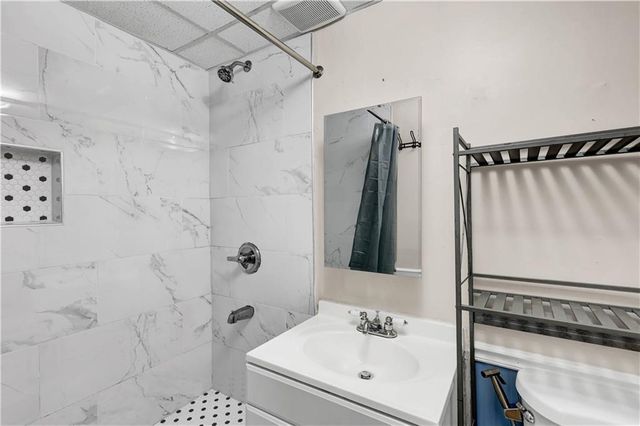1501 Fieldrock Court, Lawrenceville, GA 30043