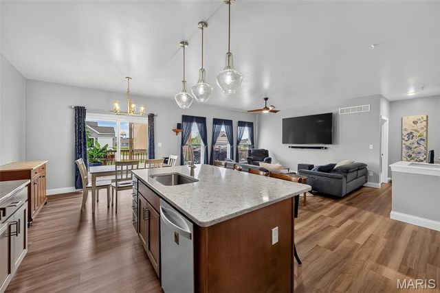 22707 Danison Drive, Warrenton, MO 63383