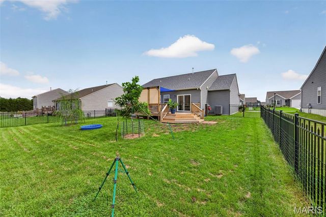 22707 Danison Drive, Warrenton, MO 63383