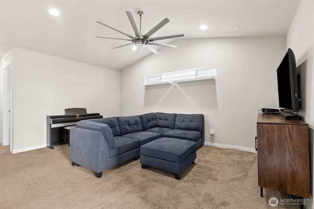 9128 127th Street Ct E, Puyallup, WA 98373