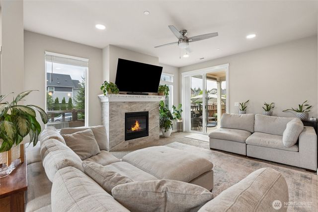 9128 127th Street Ct E, Puyallup, WA 98373