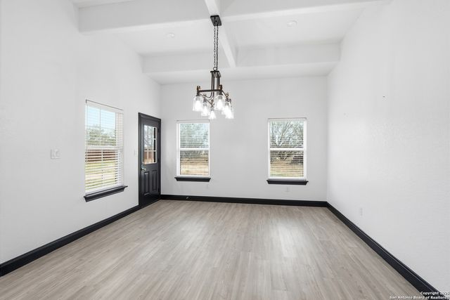 128 Hidden Ranch Ct., Floresville, TX 78114