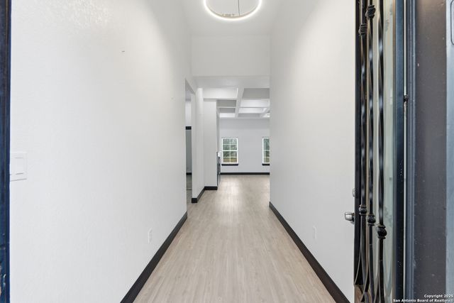 128 Hidden Ranch Ct., Floresville, TX 78114