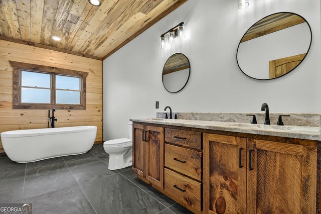 191 Bent Wood Lane, Blue Ridge, GA 30513