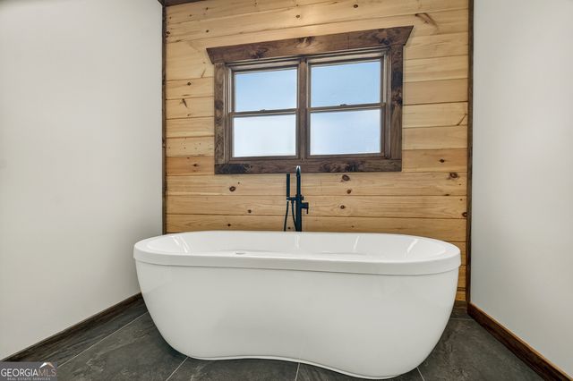 191 Bent Wood Lane, Blue Ridge, GA 30513