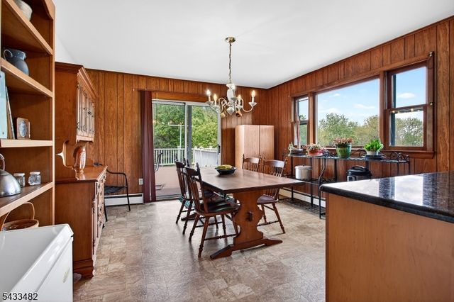 127 Hillcrest Rd, Readington Twp., NJ 08822