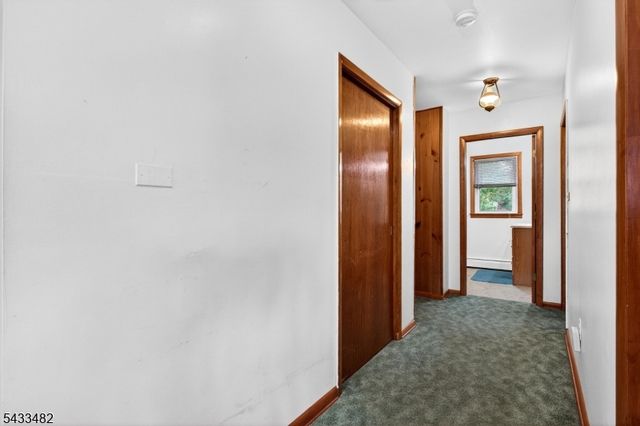 127 Hillcrest Rd, Readington Twp., NJ 08822