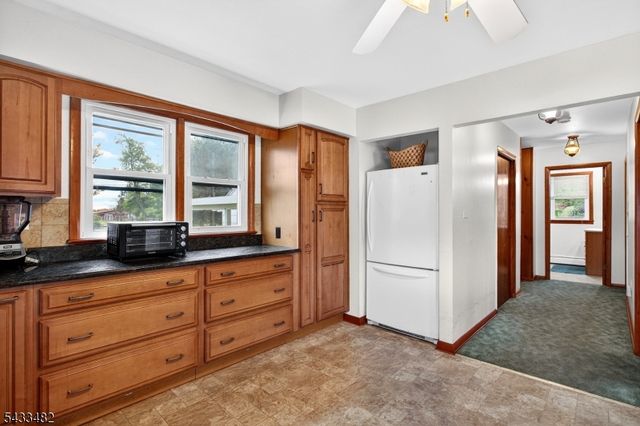 127 Hillcrest Rd, Readington Twp., NJ 08822