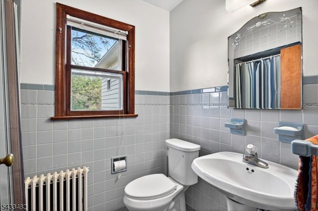 127 Hillcrest Rd, Readington Twp., NJ 08822
