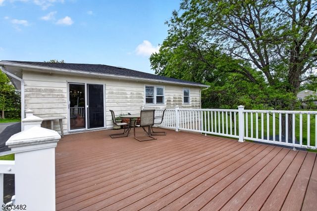 127 Hillcrest Rd, Readington Twp., NJ 08822