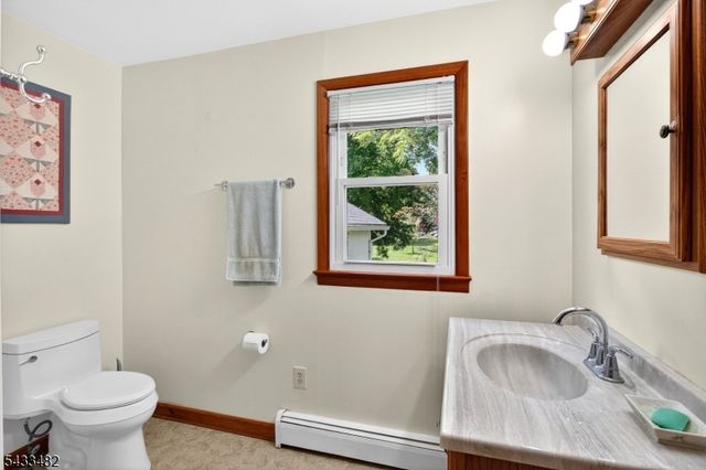 127 Hillcrest Rd, Readington Twp., NJ 08822
