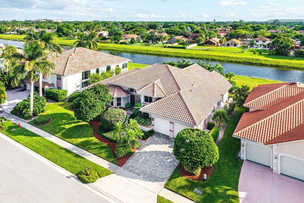 Image 2 of property listing at 7142 Montrico Drive, Boca Raton, FL 33433