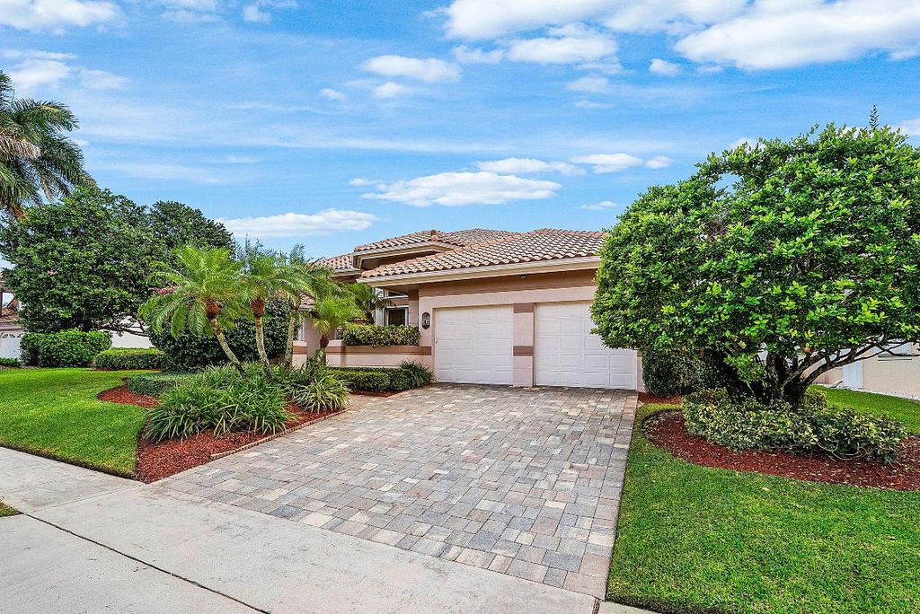 Image 3 of property listing at 7142 Montrico Drive, Boca Raton, FL 33433