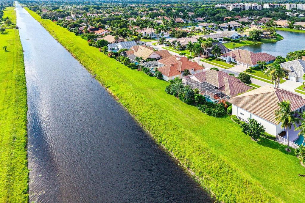 Image 52 of property listing at 7142 Montrico Drive, Boca Raton, FL 33433