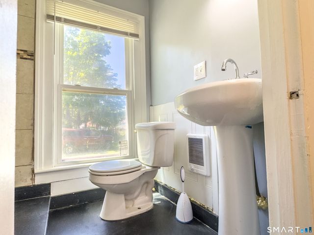 41 Gorman Street, Naugatuck, CT 06770