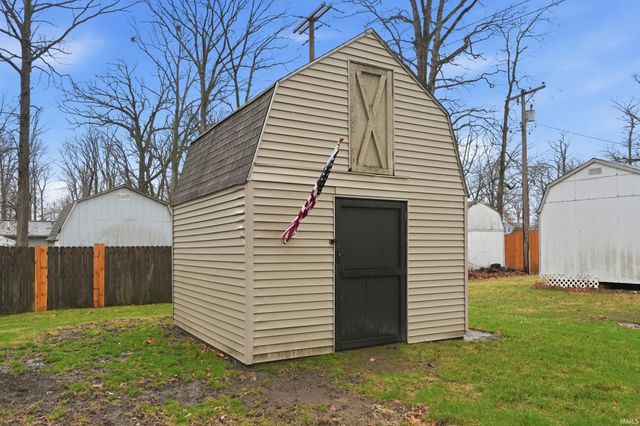 7011 Blake Drive, Fort Wayne, IN 46804