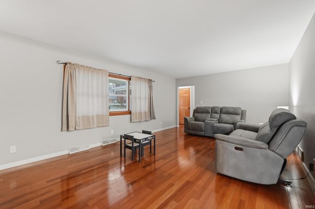 7011 Blake Drive, Fort Wayne, IN 46804