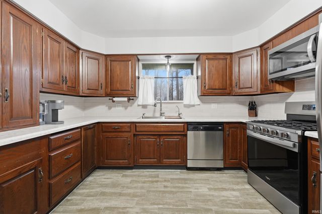 7011 Blake Drive, Fort Wayne, IN 46804