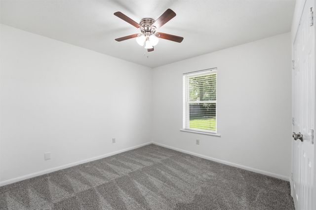 1300 E Hanson Street, Cleveland, TX 77327