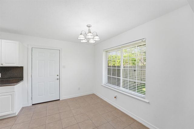 1300 E Hanson Street, Cleveland, TX 77327