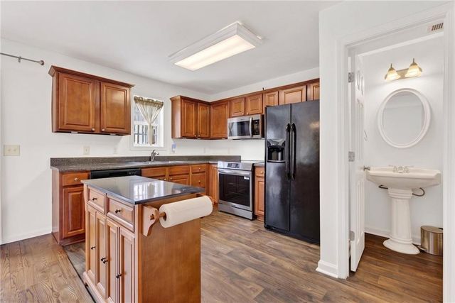 816 Summer Place, Norcross, GA 30071