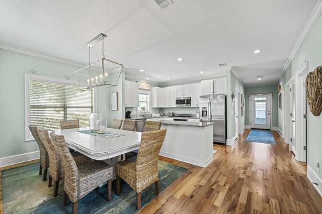 95 Barracuda Street, Destin, FL 32541