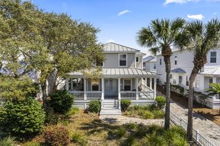 95 Barracuda Street, Destin, FL 32541