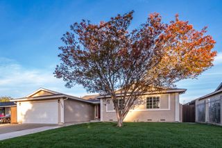 7553 32nd St, Sacramento, CA 95822