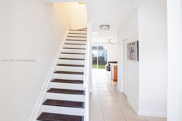 132 SE 28th Pl 7, Homestead, FL 33033
