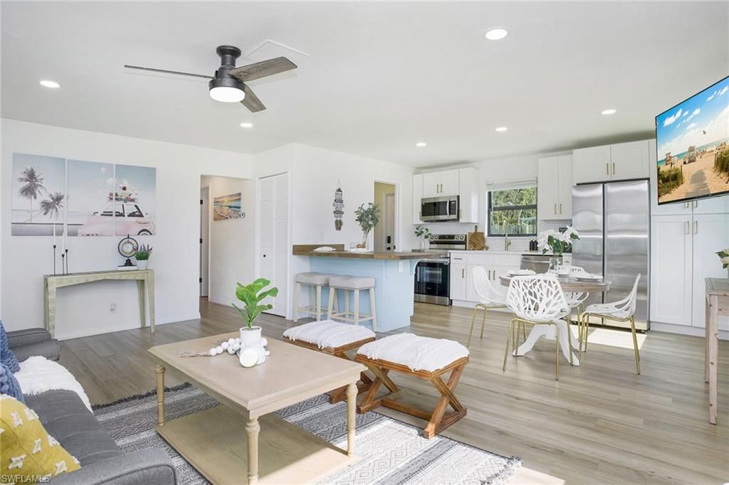 3455 Estey AVE, Naples, FL 34104