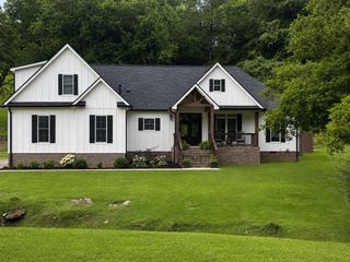 451 William Whitworth RD, Pulaski, TN 38478