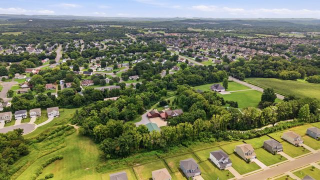 831 Osborne Ln, Murfreesboro, TN 37130
