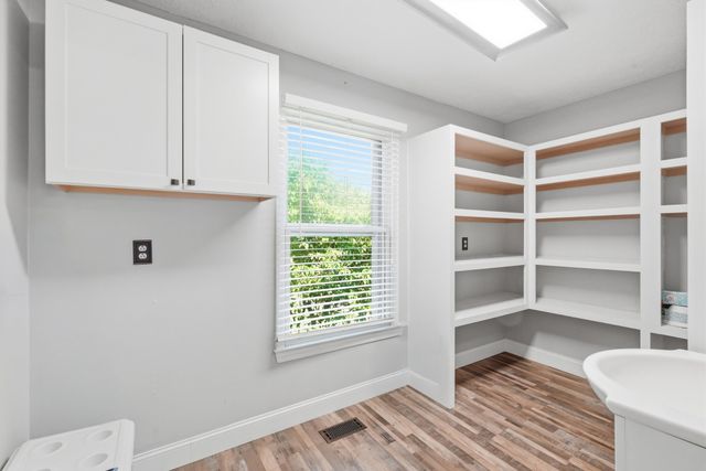 831 Osborne Ln, Murfreesboro, TN 37130