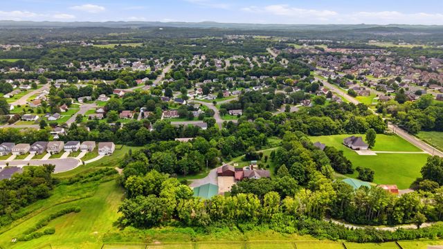 831 Osborne Ln, Murfreesboro, TN 37130