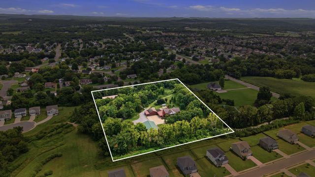 831 Osborne Ln, Murfreesboro, TN 37130
