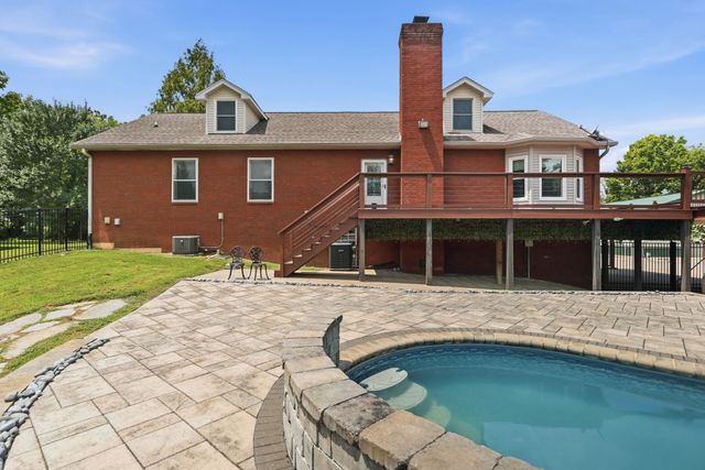 831 Osborne Ln, Murfreesboro, TN 37130