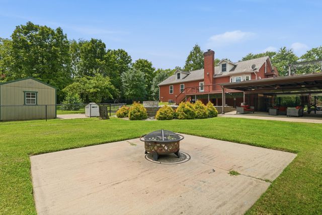 831 Osborne Ln, Murfreesboro, TN 37130