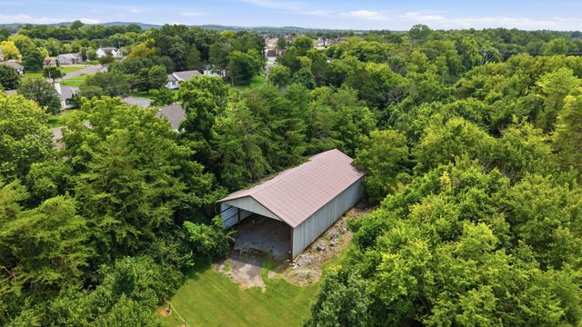 831 Osborne Ln, Murfreesboro, TN 37130